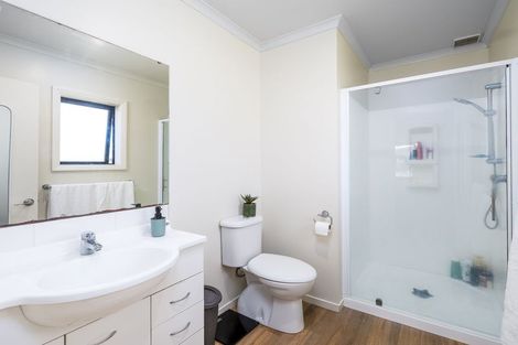 Photo of property in 17 Eric Batchelor Place, Waimate, 7924