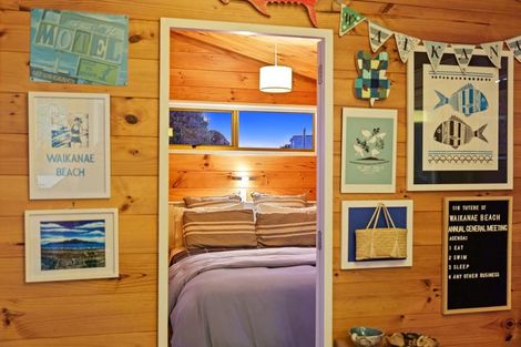 Photo of property in 116 Tutere Street, Waikanae Beach, Waikanae, 5036