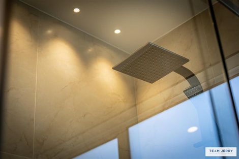 Photo of property in 4 Seawind Way, Hobsonville, 0616