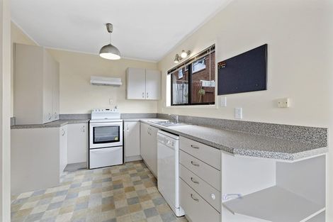 Photo of property in 2/19 Marcel Place, Glenfield, Auckland, 0629