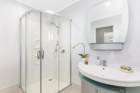 Photo of property in 28 Mercury Way, Whitby, Porirua, 5024