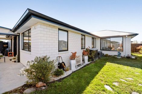 Photo of property in 12 Ruru Street, Cambridge, 3434