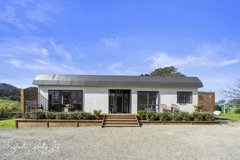 Photo of property in 316 Mountain Road, Maungaturoto, 0587