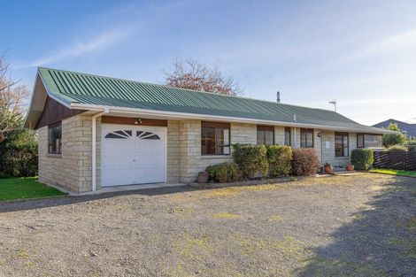 Photo of property in 7 Oak View Place, Greytown, 5712