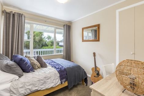 Photo of property in 1/19 Limmer Place, Browns Bay, Auckland, 0632
