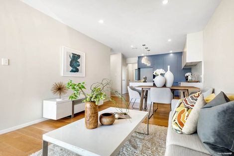 Photo of property in 1/69 Lake Road, Devonport, Auckland, 0624