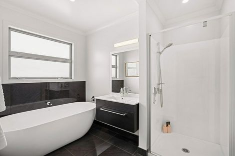 Photo of property in 15 De Bettencor Place, Mount Pisa, Cromwell, 9383