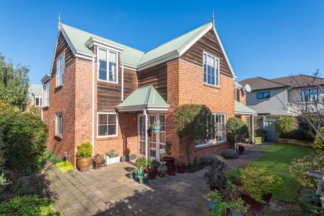 Photo of property in 2/61 Hawkesbury Avenue, St Albans, Christchurch, 8014