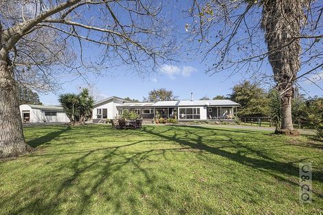 Photo of property in 2246 State Highway 16, Helensville, 0875