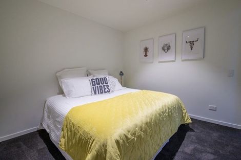 Photo of property in 11b Saint Peters Place, Queenstown, 9300