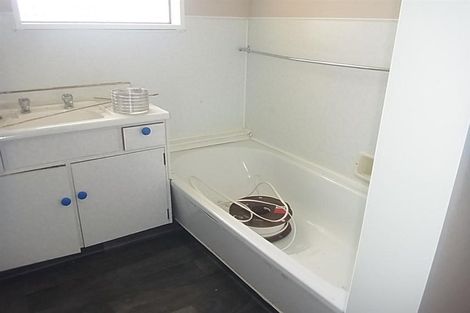 Photo of property in 21 Flower Street, Bulls, 4818