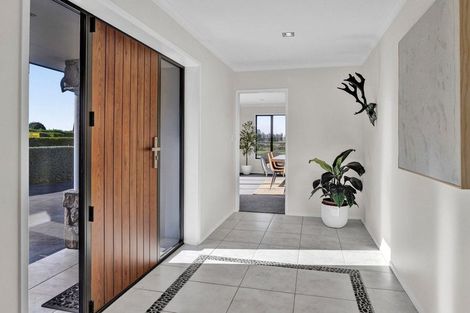 Photo of property in 105 Mawhitiwhiti Road, Normanby, Hawera, 4675
