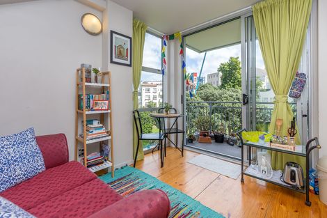 Photo of property in 8 Scotia Place, Te Kamo, Whangarei, 0112