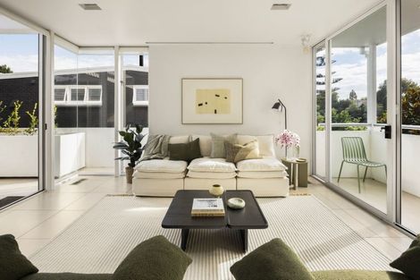 Photo of property in 1 Hamilton Parade, Hamilton Central, Hamilton, 3204