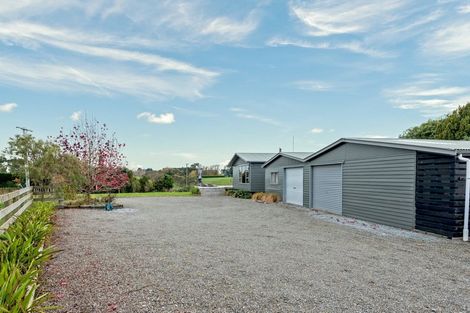 Photo of property in 174 Hendersons Line, Kelvin Grove, Palmerston North, 4470