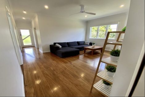 Photo of property in 2 Brassey Street, Waverley, 4510