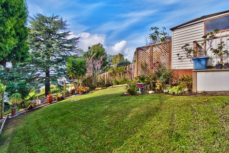 Photo of property in 4a Roland Hill, Glen Eden, Auckland, 0602