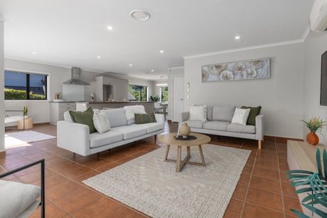 Photo of property in 6 Aotea Drive, Aotea, Porirua, 5024