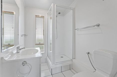 Photo of property in 4/43 Fendalton Road, Fendalton, Christchurch, 8014