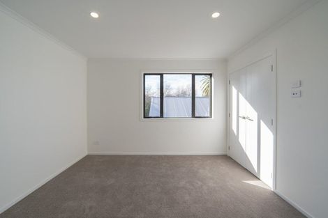 Photo of property in 2/4 Marama Street, Castor Bay, Auckland, 0620