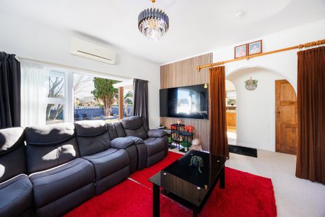 Photo of property in 510 Featherston Street, Roslyn, Palmerston North, 4414