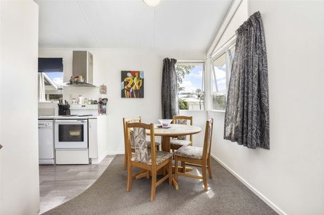 Photo of property in 4 Elmwood Crescent, Pukete, Hamilton, 3200