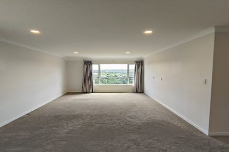 Photo of property in 48 Bur Oak Terrace, Schnapper Rock, Auckland, 0632