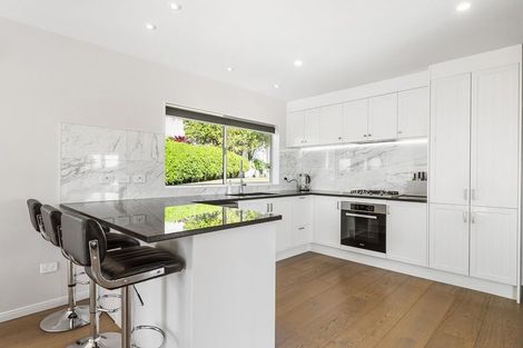 Photo of property in 7 Bushglen Court, Browns Bay, Auckland, 0630