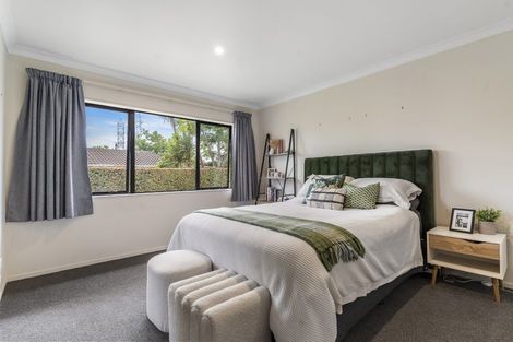 Photo of property in 136 Lynwood Road, New Lynn, Auckland, 0600