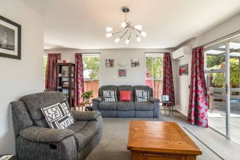 Photo of property in 2/11 Manatu Lane, Waltham, Christchurch, 8023