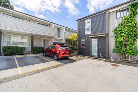 Photo of property in 74u6 Derwent Street, Island Bay, Wellington, 6023