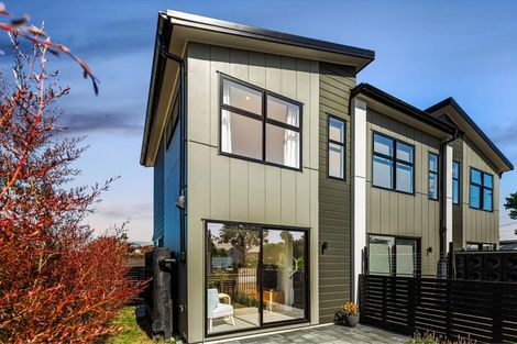 Photo of property in 3/66 Metcalfe Road, Ranui, Auckland, 0612