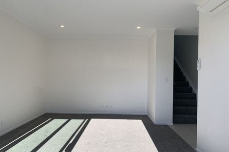 Photo of property in 18 Hema Road, Hobsonville, 0616