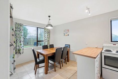 Photo of property in 16 Torlesse Crescent, Darfield, 7510