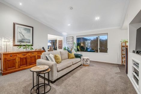 Photo of property in 88 Tiri Road, Tindalls Beach, Whangaparaoa, 0930