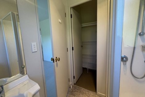 Photo of property in 4/26 Roanoke Way, Albany, Auckland, 0632