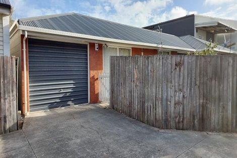 Photo of property in 15 Newnham Terrace, Upper Riccarton, Christchurch, 8041