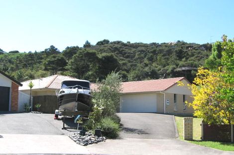 Photo of property in 19 Helen Ryburn Place, Torbay, Auckland, 0630