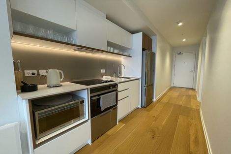 Photo of property in 28 Viridian Avenue, Rosehill, 2113