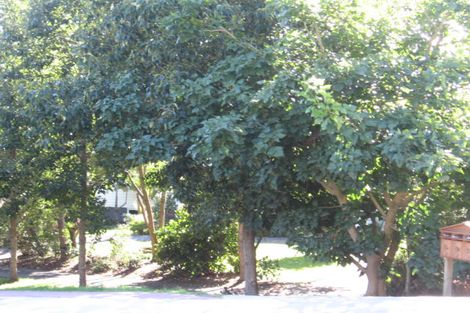 Photo of property in 3a/1 Konini Road, Titirangi, Auckland, 0604