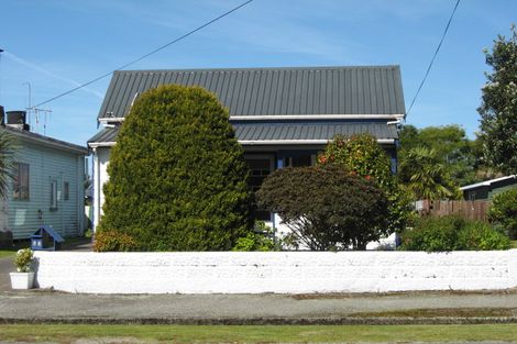 Photo of property in 93 Russell Street, Westport, 7825