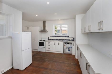 Photo of property in 21 Piko Crescent, Riccarton, Christchurch, 8041