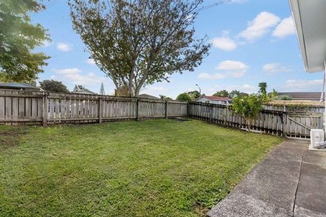 Photo of property in 23 Cherry Tree Place, Massey, Auckland, 0614
