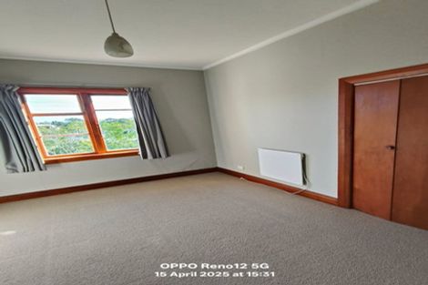 Photo of property in 32 Victoria Road, New Plymouth, 4310