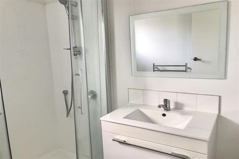 Photo of property in 1/762 Beach Road, Browns Bay, Auckland, 0630
