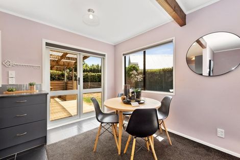 Photo of property in 73 Totara Drive, Pukete, Hamilton, 3200
