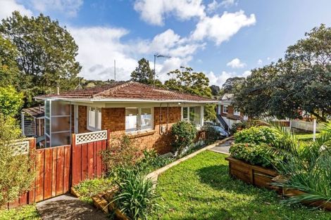 Photo of property in 1/10 Ellice Road, Totara Vale, Auckland, 0629