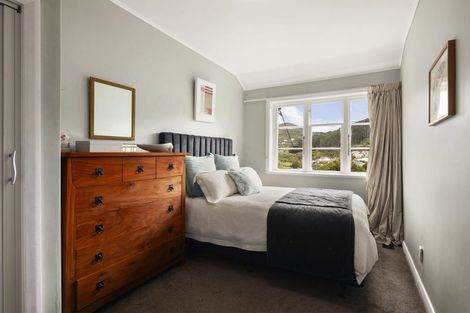 Photo of property in 95 Sunshine Avenue, Karori, Wellington, 6012
