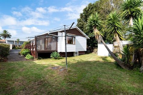 Photo of property in 64 Waimumu Road, Massey, Auckland, 0614