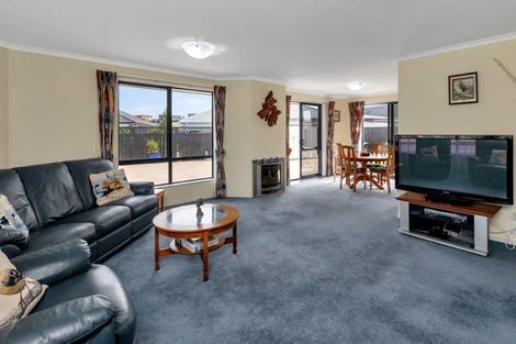 Photo of property in 7 Kihi Place, Ruakaka, 0116